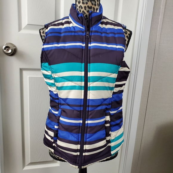Fresh Striped Quilted Vest - Picture 1 of 9